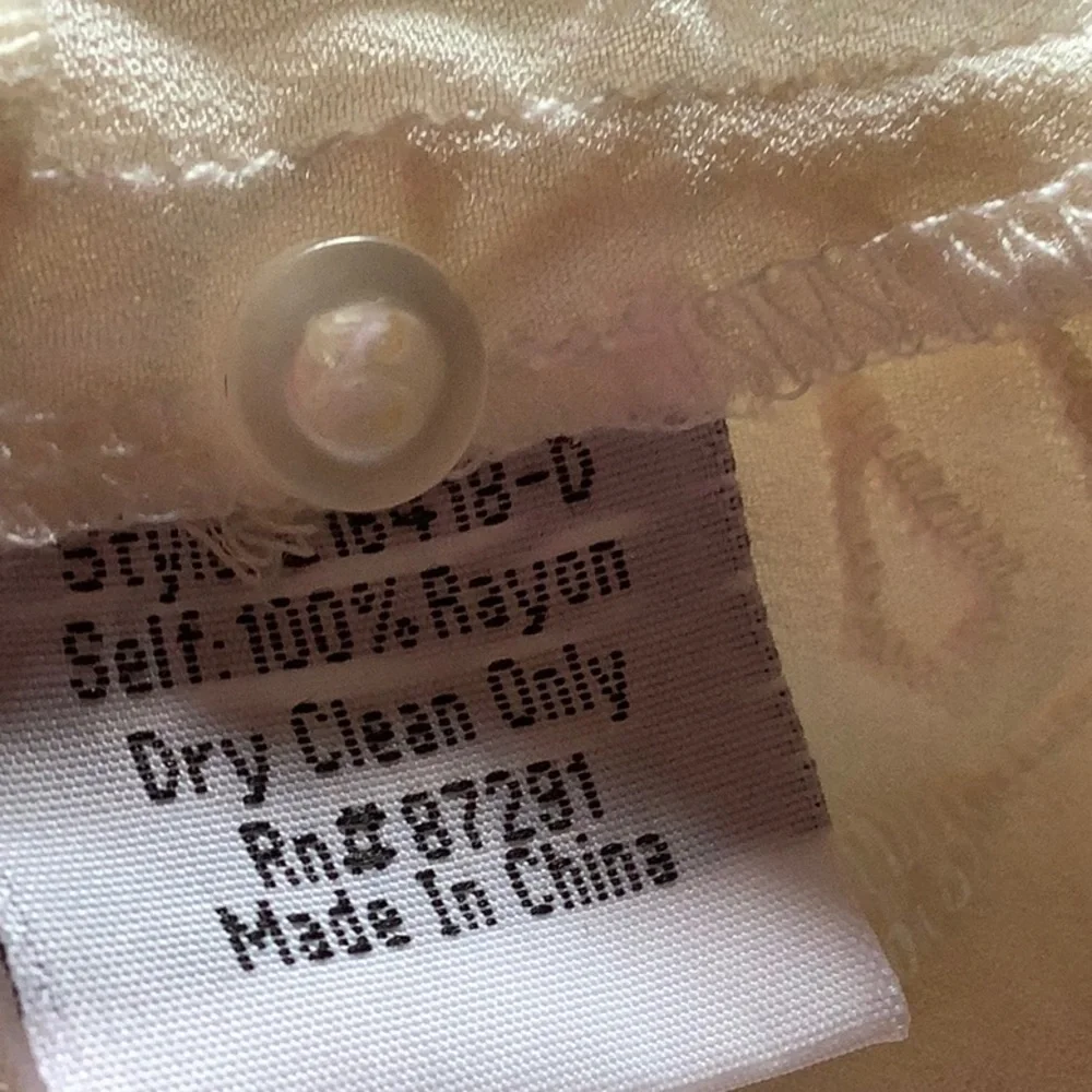 NWOT Johnny Was Rosanna Embroidered Top in Antique White - Picture 8 of 8